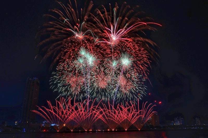 Tải ngay lễ hội pháo hoa quốc tế Đà Nẵng đa sắc màu