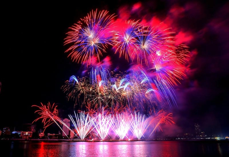 Sưu tầm những bức lễ hội pháo hoa quốc tế Đà Nẵng cuốn hút