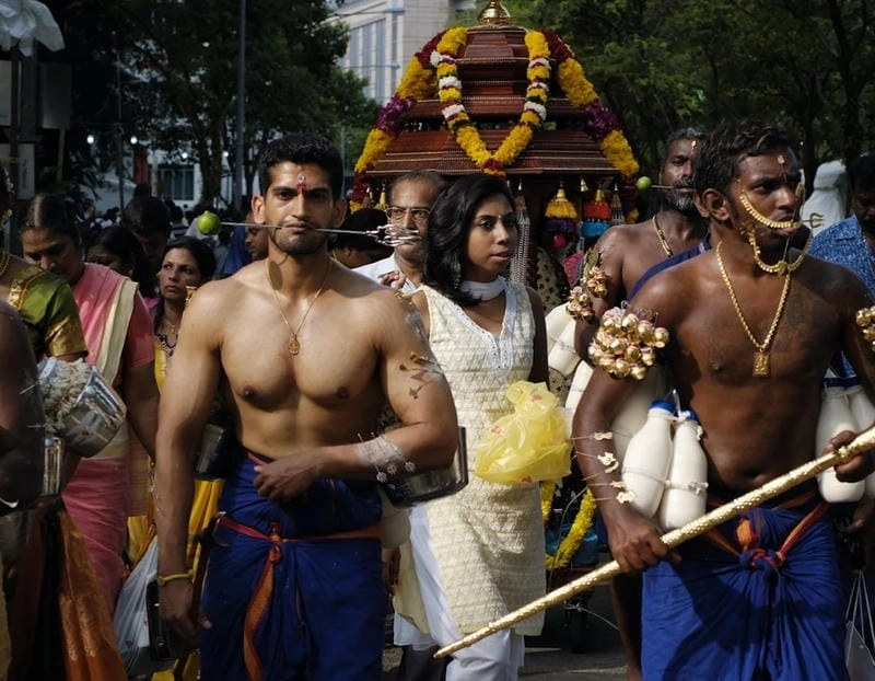 Cười sảng với lễ hội Thaipusam nổi bật