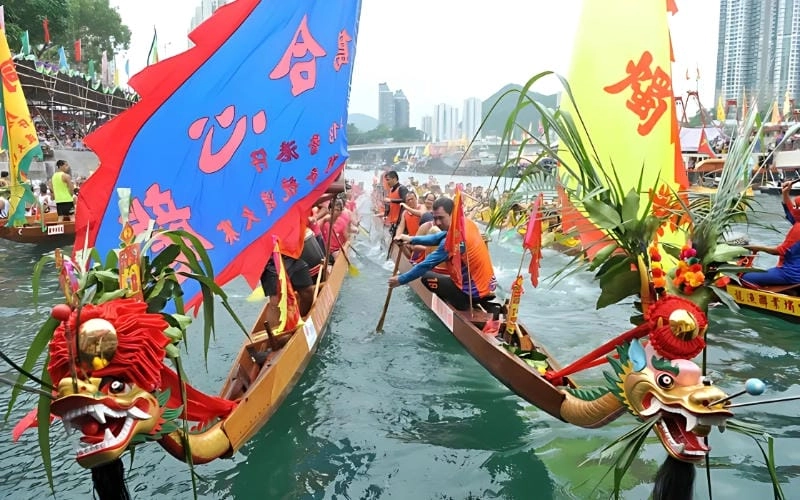 Khám phá các hoạt động chính của lễ hội thuyền rồng