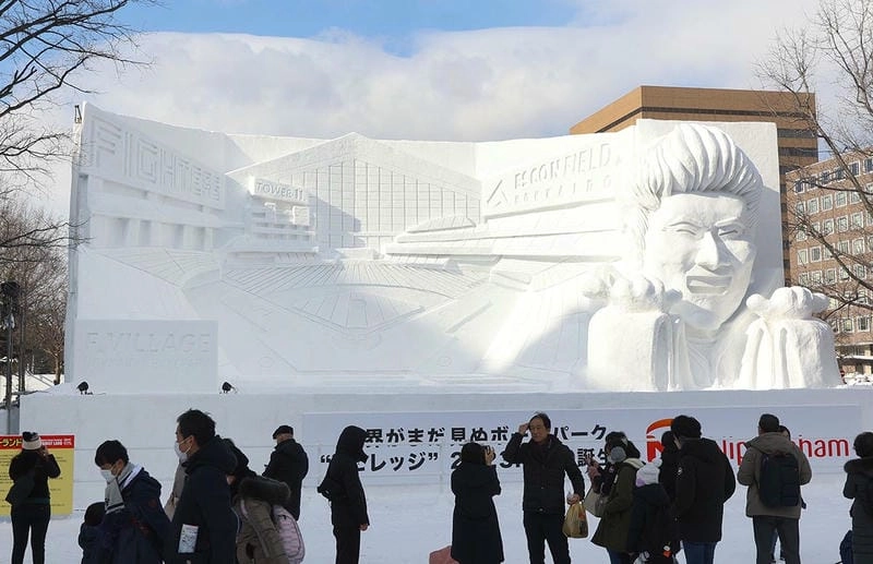 Tìm về lễ hội tuyết Sapporo huyền ảo