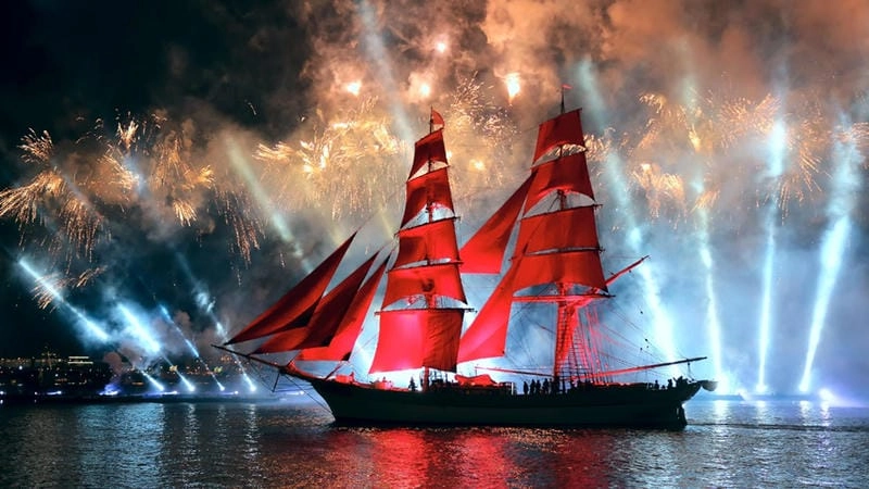 Lạc lối trong Lễ hội White Nights lung linh