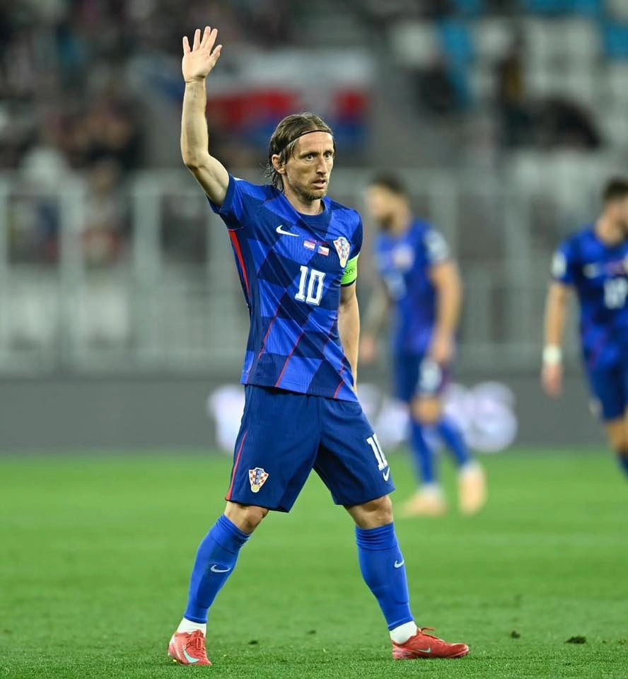 Luka Modrić transfer và những tin tức về tương lai của lão tướng