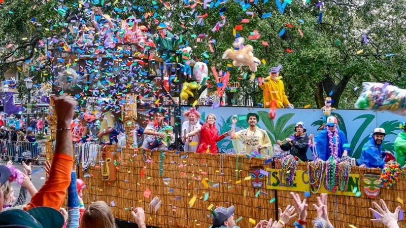 Thức dậy cùng Mardi Gras đặc sắc