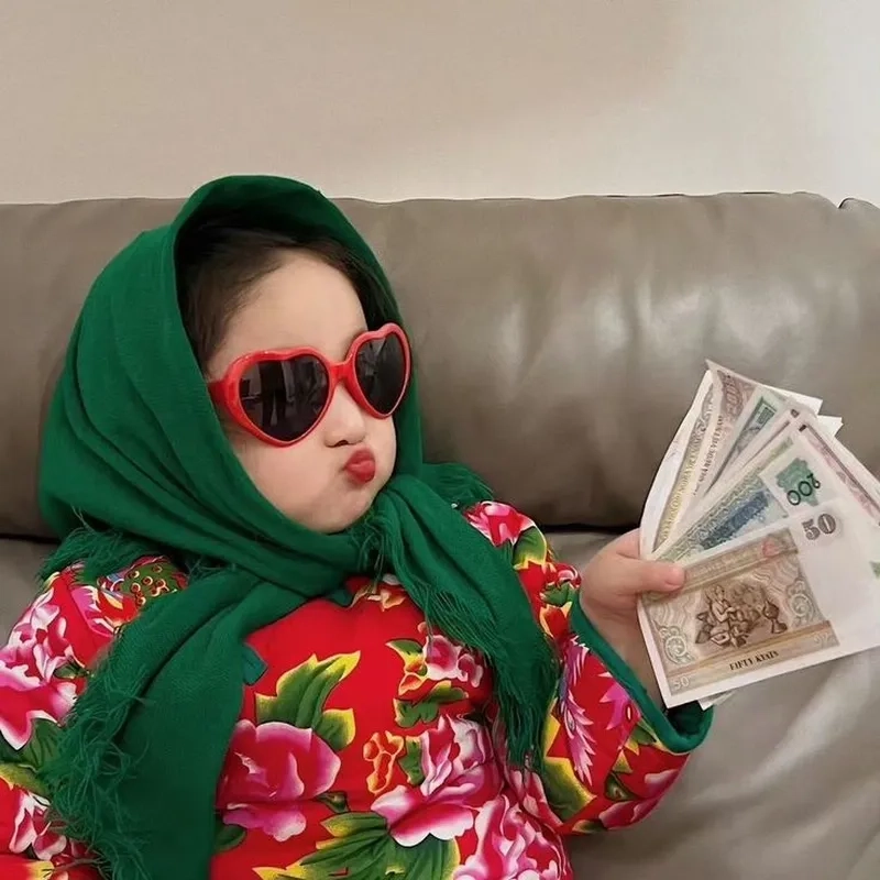 Top trend meme em bé chu mỏ khiến dân mạng bùng nổ