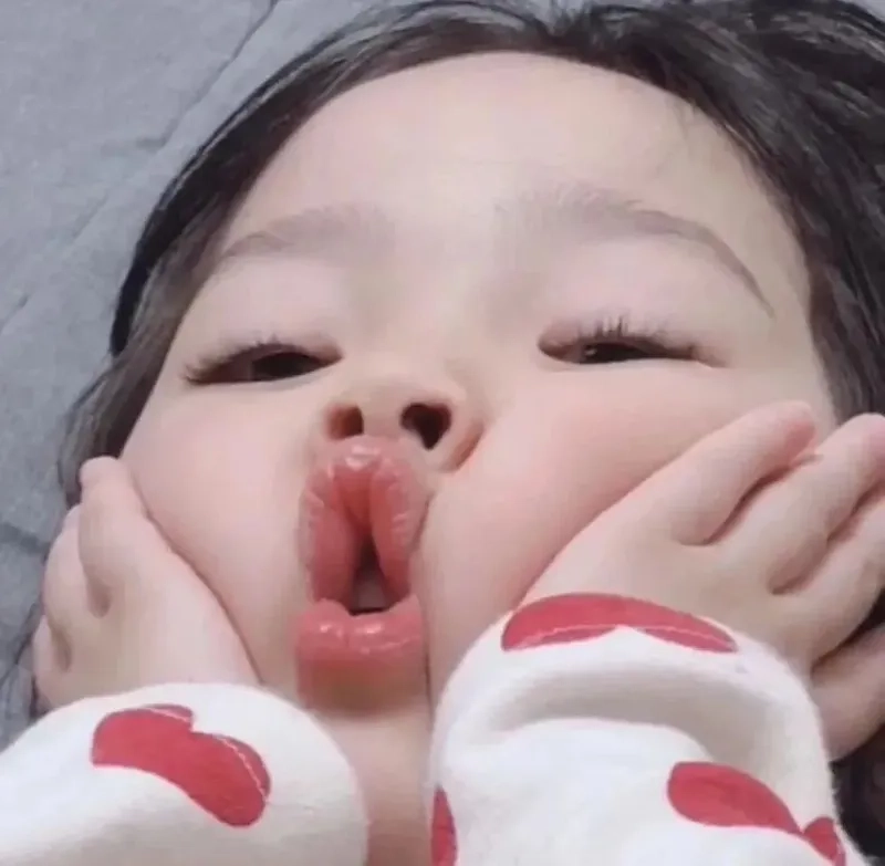 Bộ sưu tập chu môi meme ngộ nghĩnh cho mọi cuộc trò chuyện