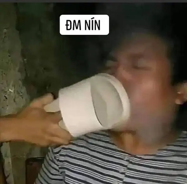 Thả thính cực mạnh với loạt meme nín đi hài hước