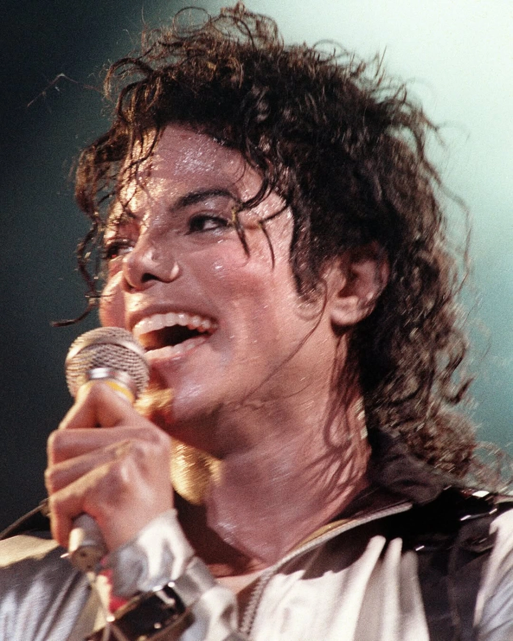 How did Michael Jackson die và sự ra đi đột ngột gây chấn động thế giới