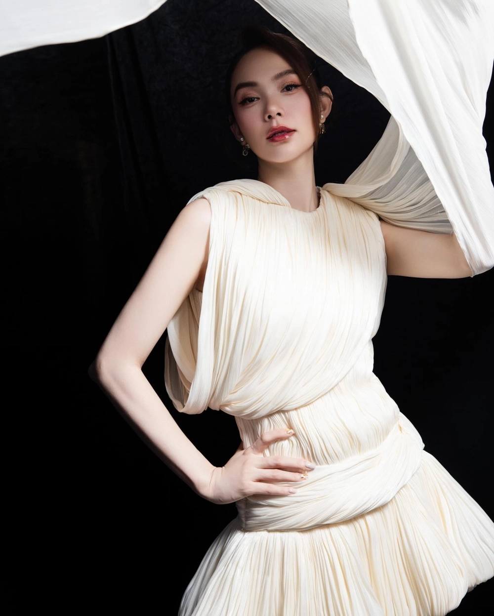 Minh Hằng phim và gia tài vai diễn đa dạng, ấn tượng