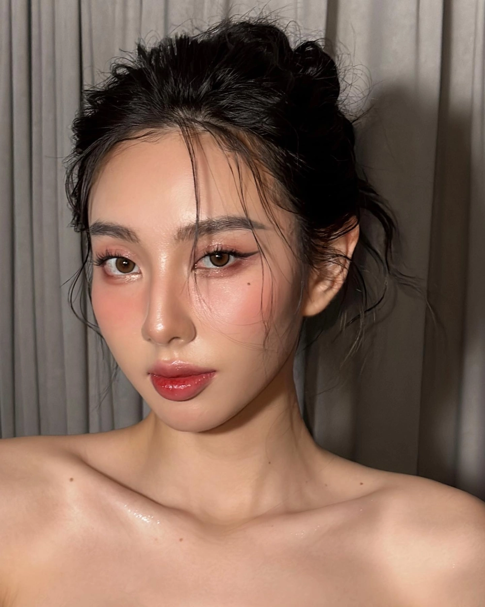 Nguyễn Thúc Thùy Tiên tuổi và sự nghiệp viên mãn ở tuổi 27