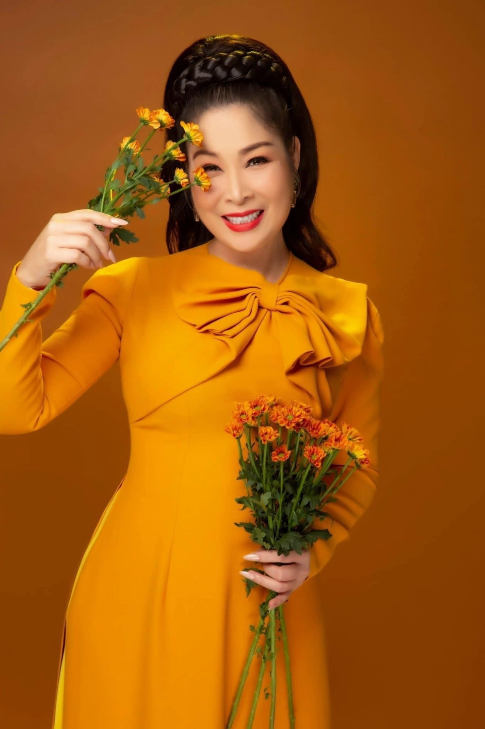 Nghệ sĩ Hồng Vân sinh năm bao nhiêu cô sinh năm 1966