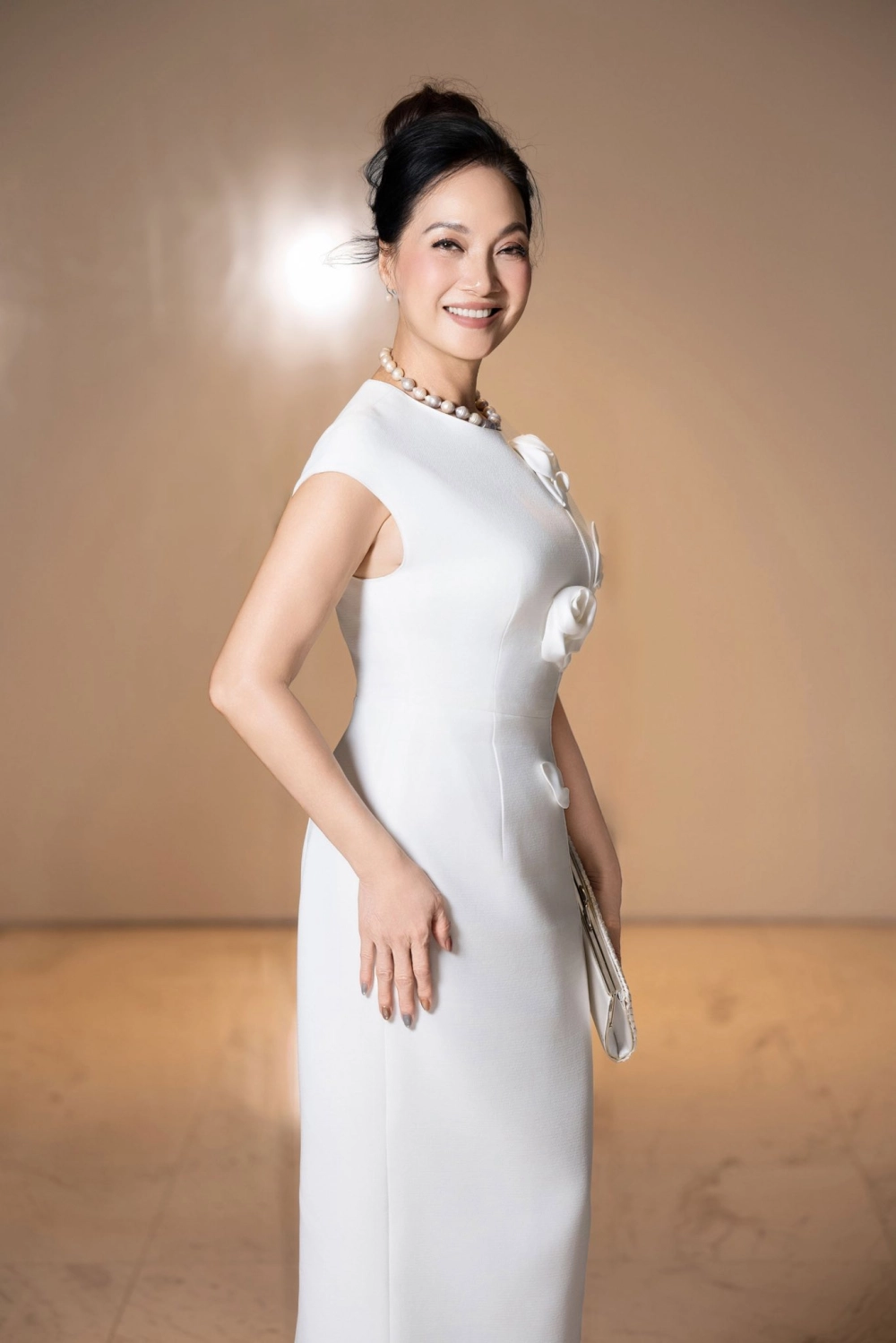 NSND Lê Khanh bao nhiêu tuổi và nét đẹp quý phái, vượt thời gian