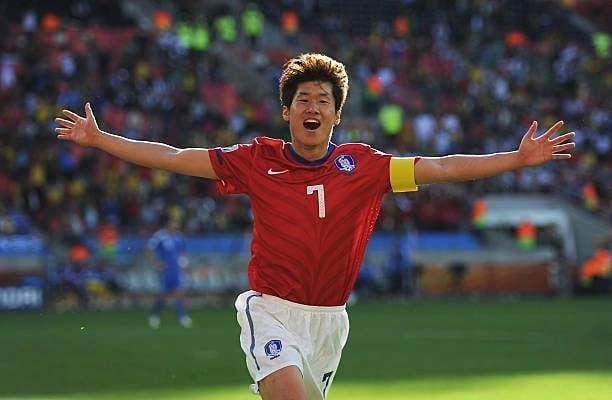 Park Ji sung number và chiếc áo số 13 quen thuộc tại Man United