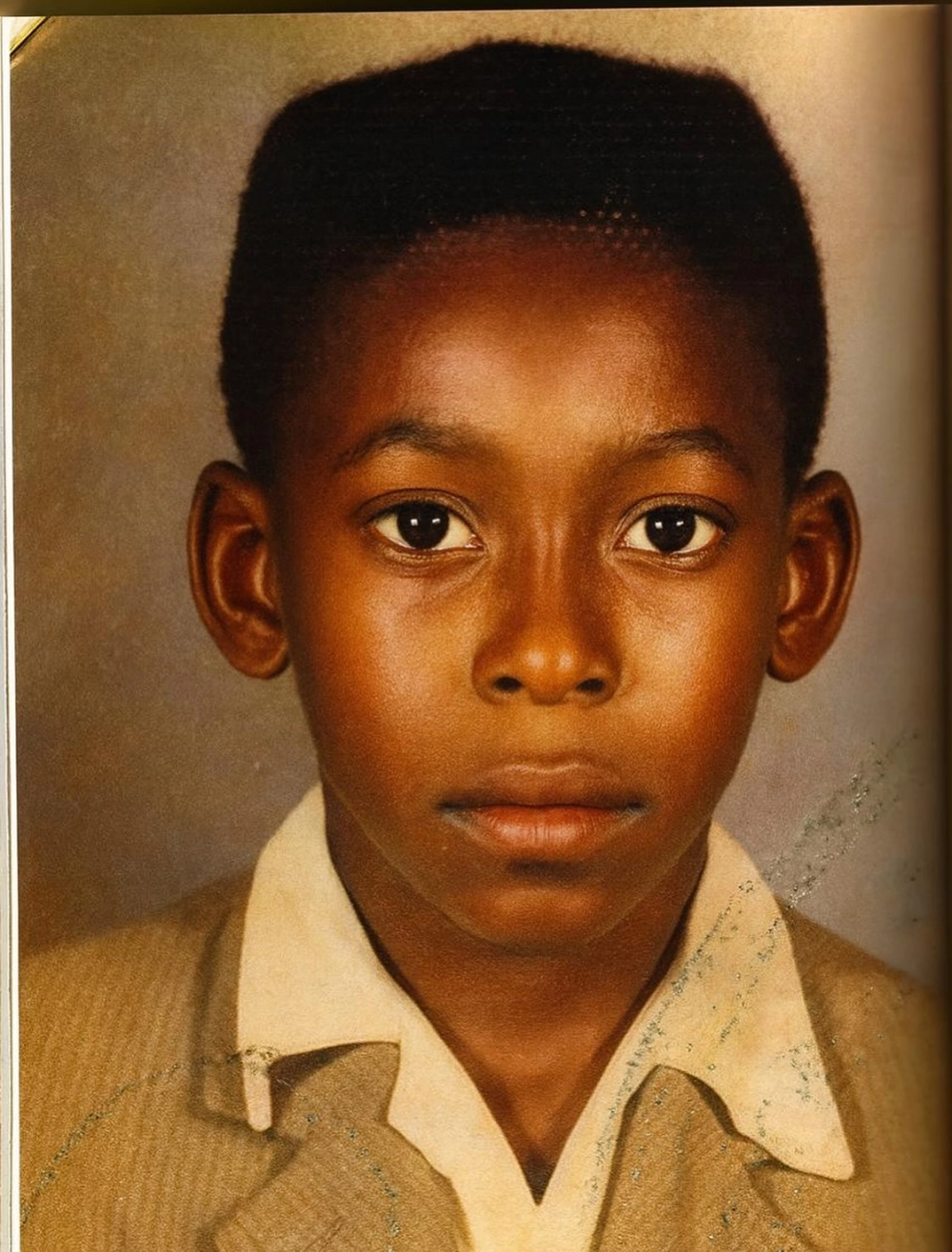 Abedi Pelé và huyền thoại bóng đá người Ghana