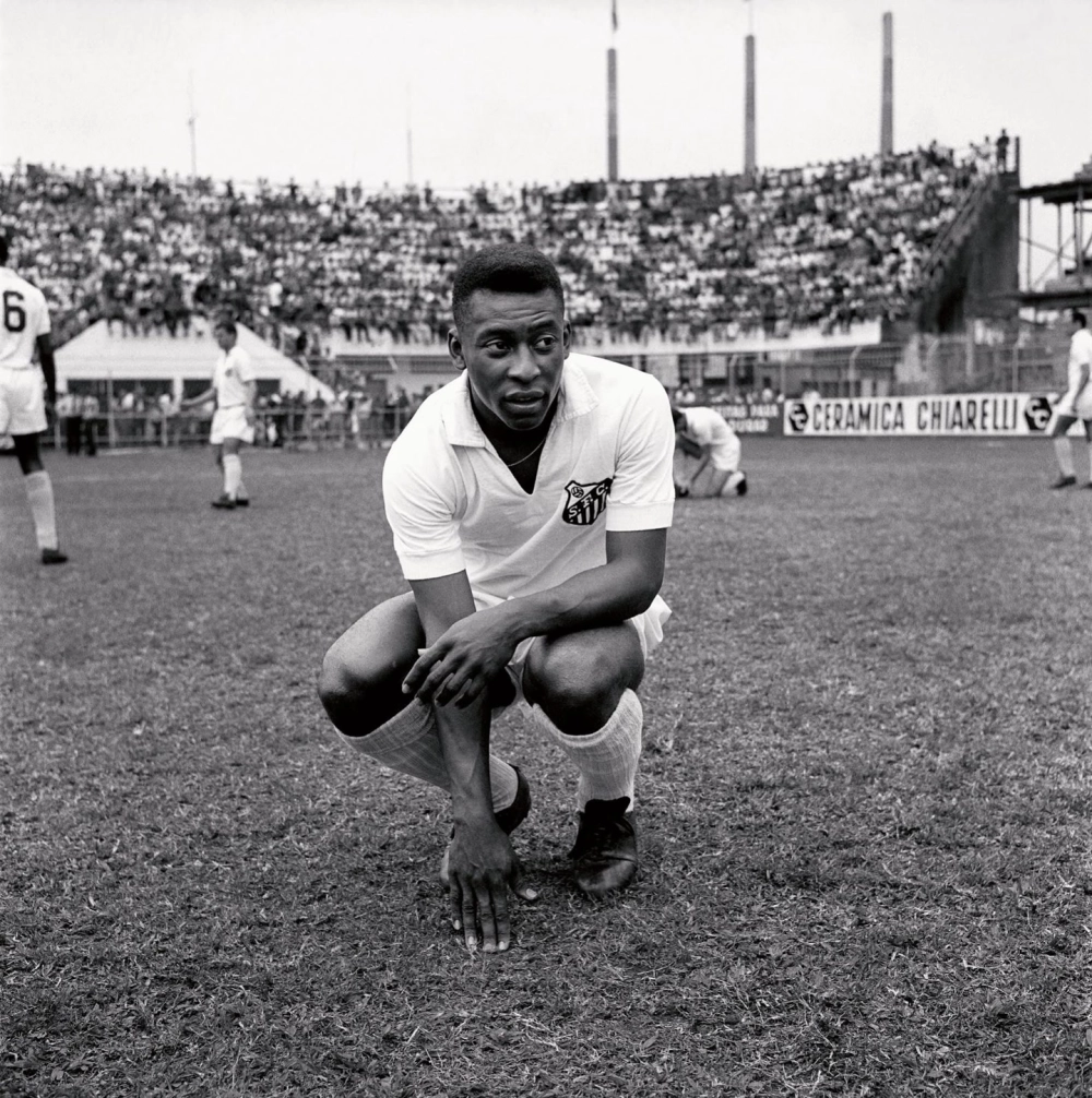 Pelé soccer và định nghĩa về bóng đá đẹp Jogo Bonito