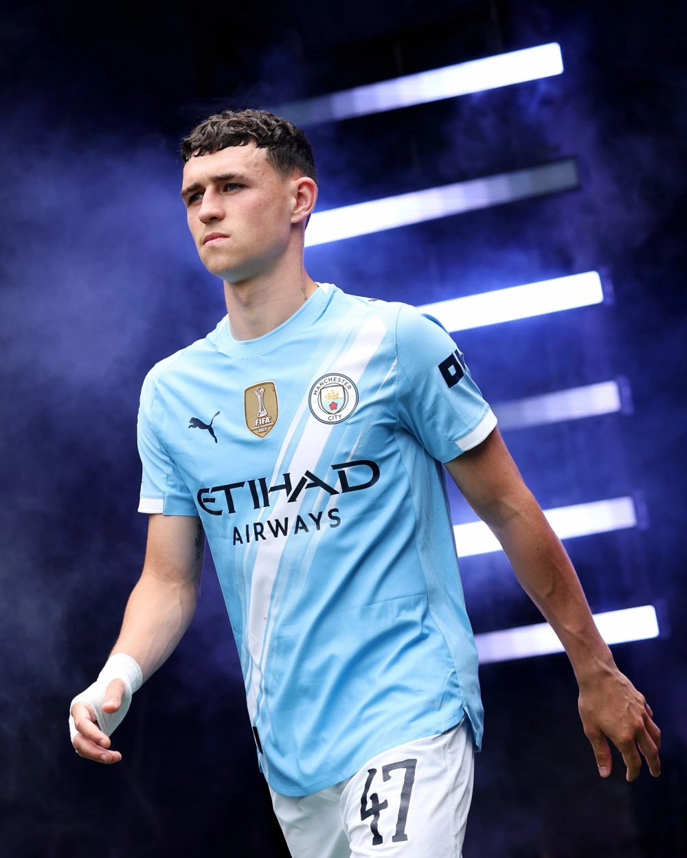 Phil Foden siêu sao bóng đá và nhạc trưởng của Manchester City