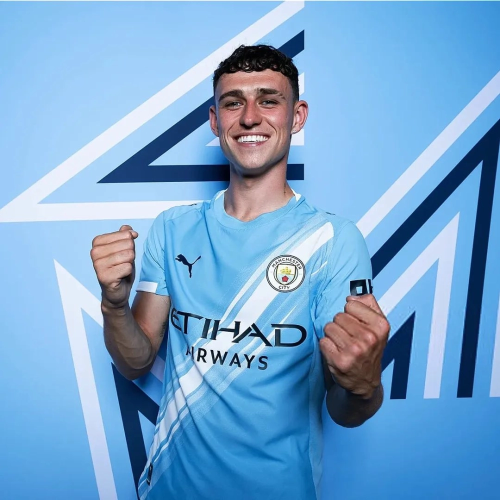 Man City Phil Foden và hành trình từ học viện đến huyền thoại CLB
