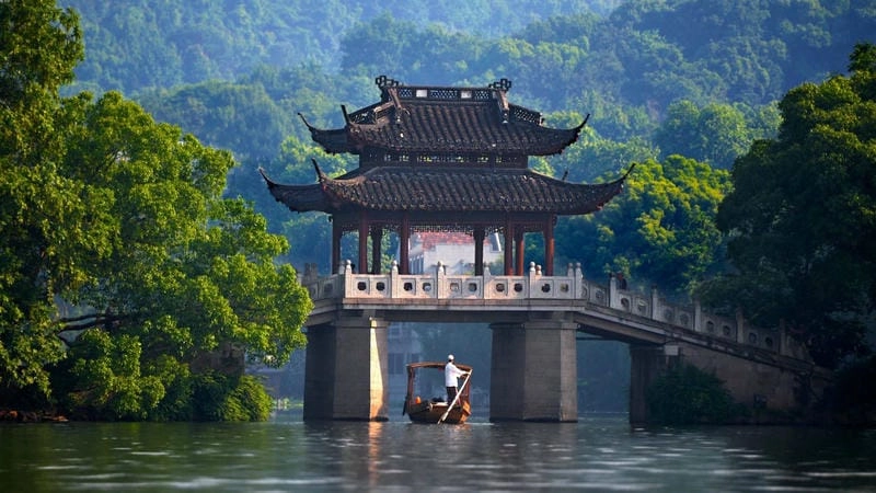 Thức dậy cùng phong cảnh Trung Quốc nổi tiếng