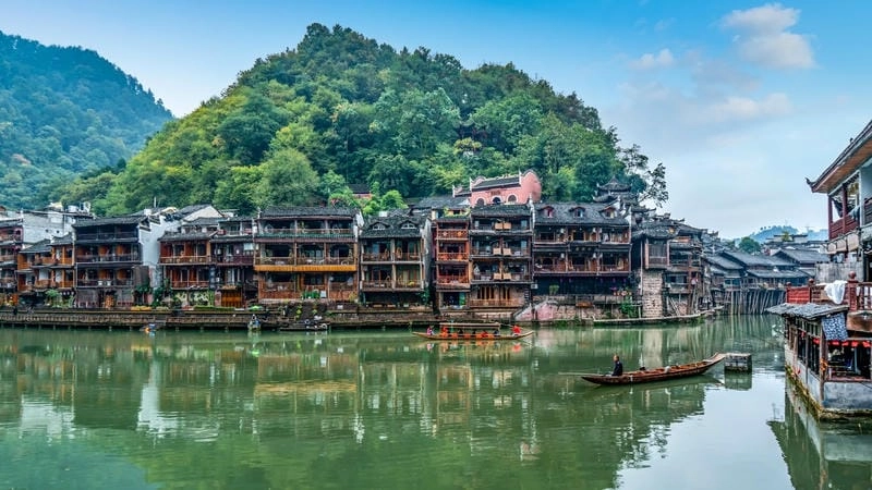 Tải ngay Phượng Hoàng Cổ Trấn nên thơ