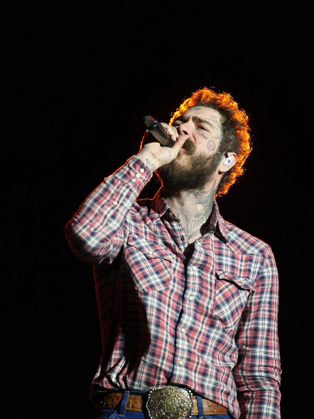 Circles Post Malone ca khúc với giai điệu gây nghiện mọi thời đại