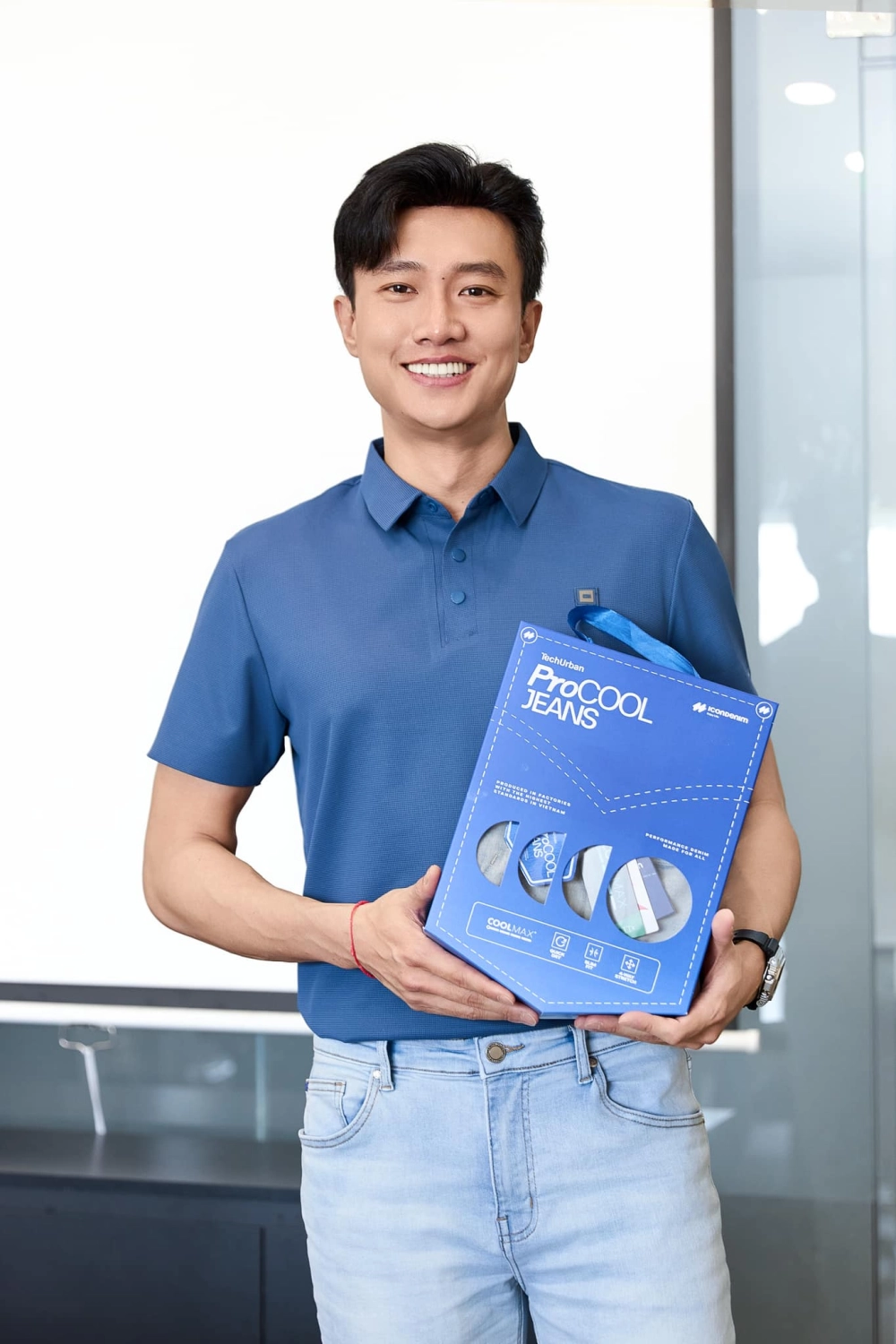 Quốc Trường bao nhiêu tuổi và vẻ ngoài điển trai, phong độ