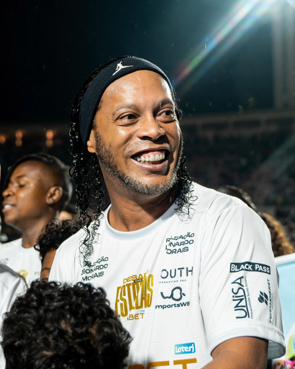 Ronaldinho ảo thuật gia, huyền thoại bất tử của bóng đá Brazil