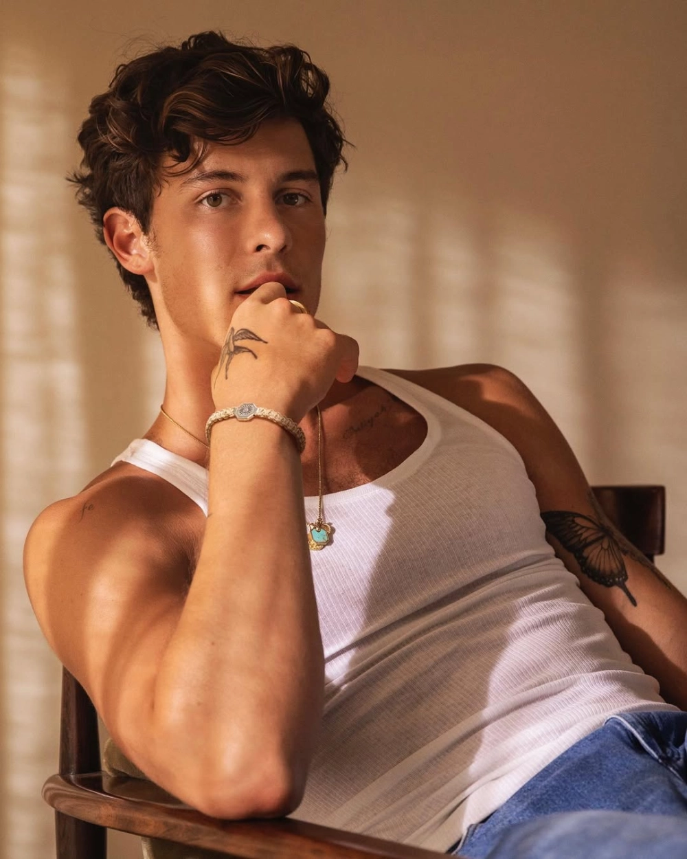 Treat you better Shawn Mendes bản hit quốc dân, ca khúc thất tình kinh điển