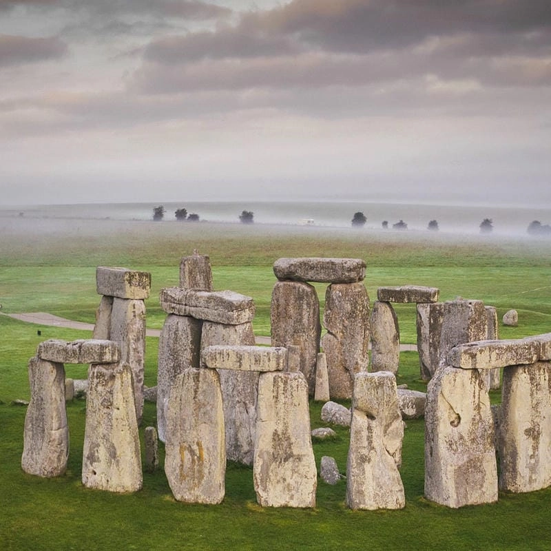 Cười sảng với Stonehenge kỳ quan