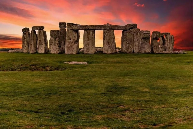 Thức dậy cùng Stonehenge linh thiêng