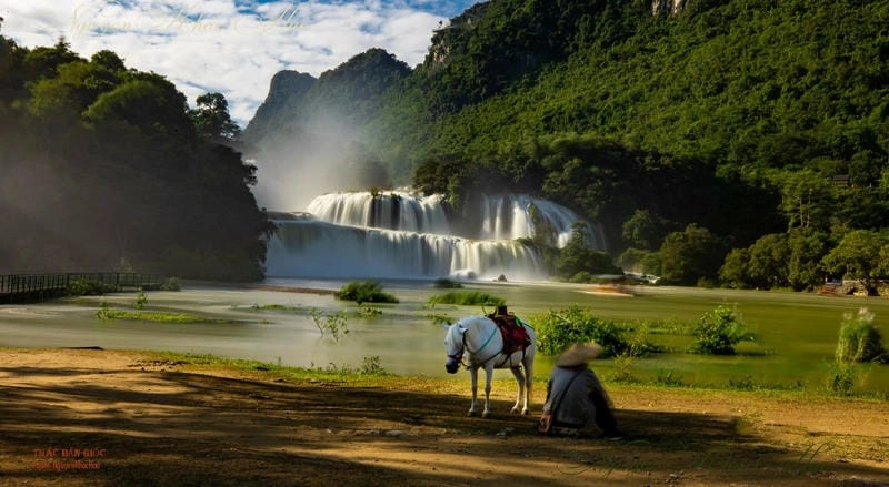 Cùng khám phá lý do thác Bản Giốc có sức hút đặc biệt