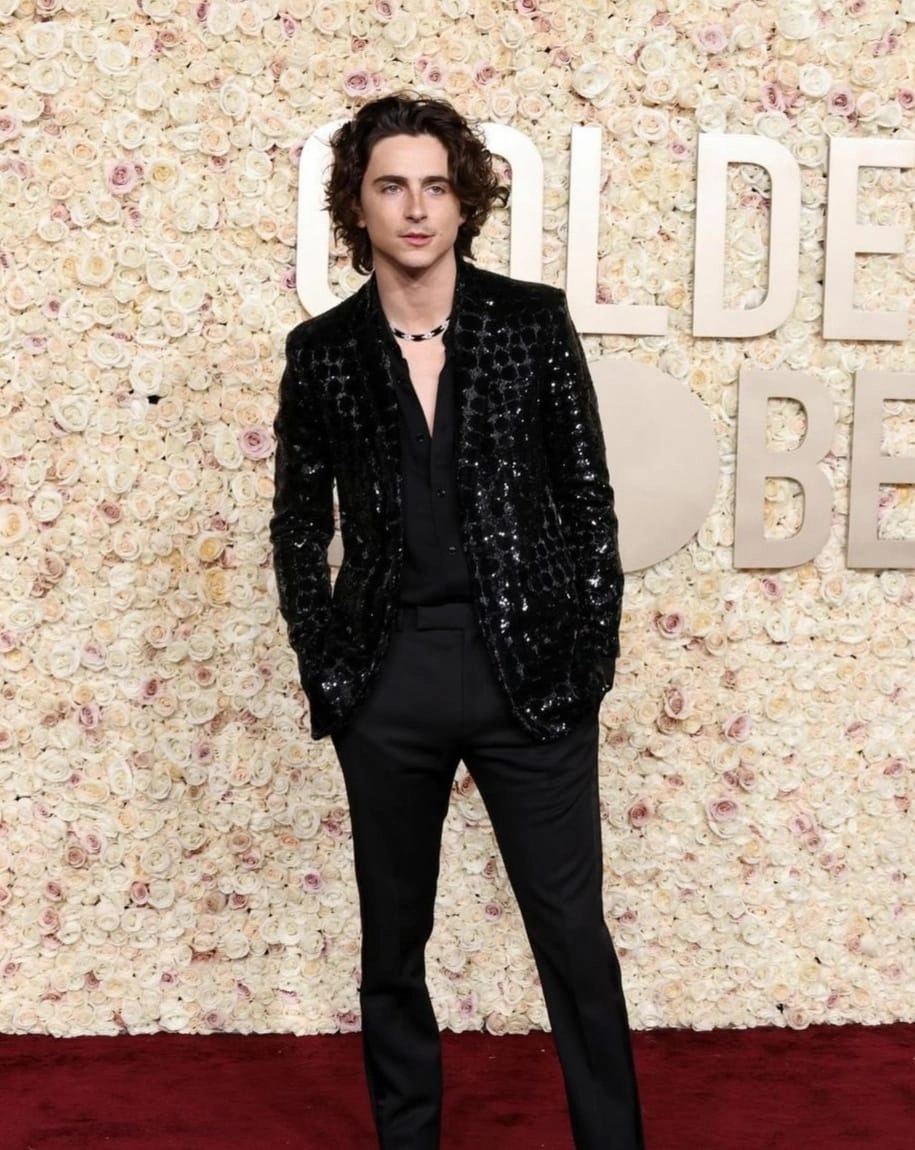 Timothée Chalamet height và chiều cao 1m78 của nam thần