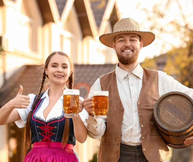 Cùng du ngoạn trang phục Oktoberfest độc đáo