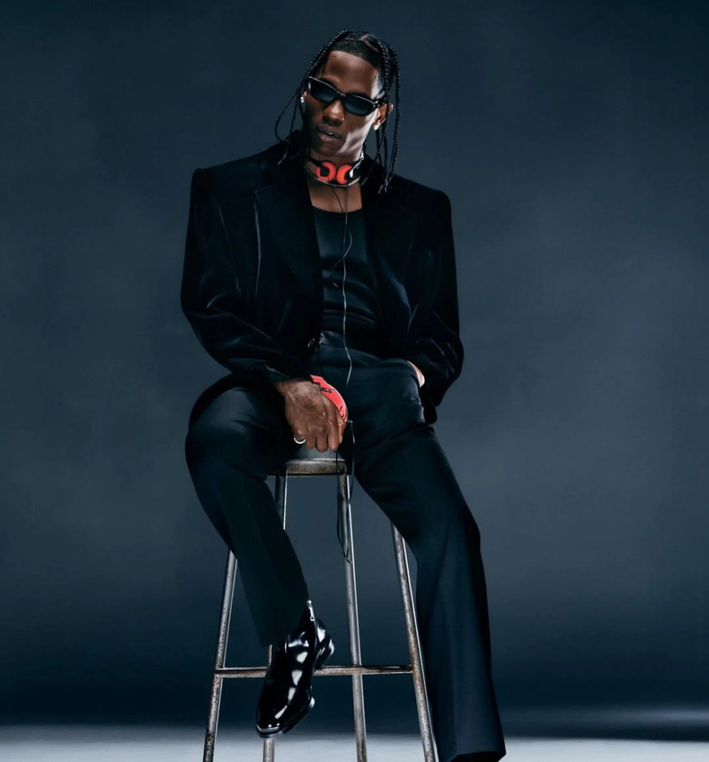 Travis Scott shoe và những đôi sneaker luôn cháy hàng toàn cầu