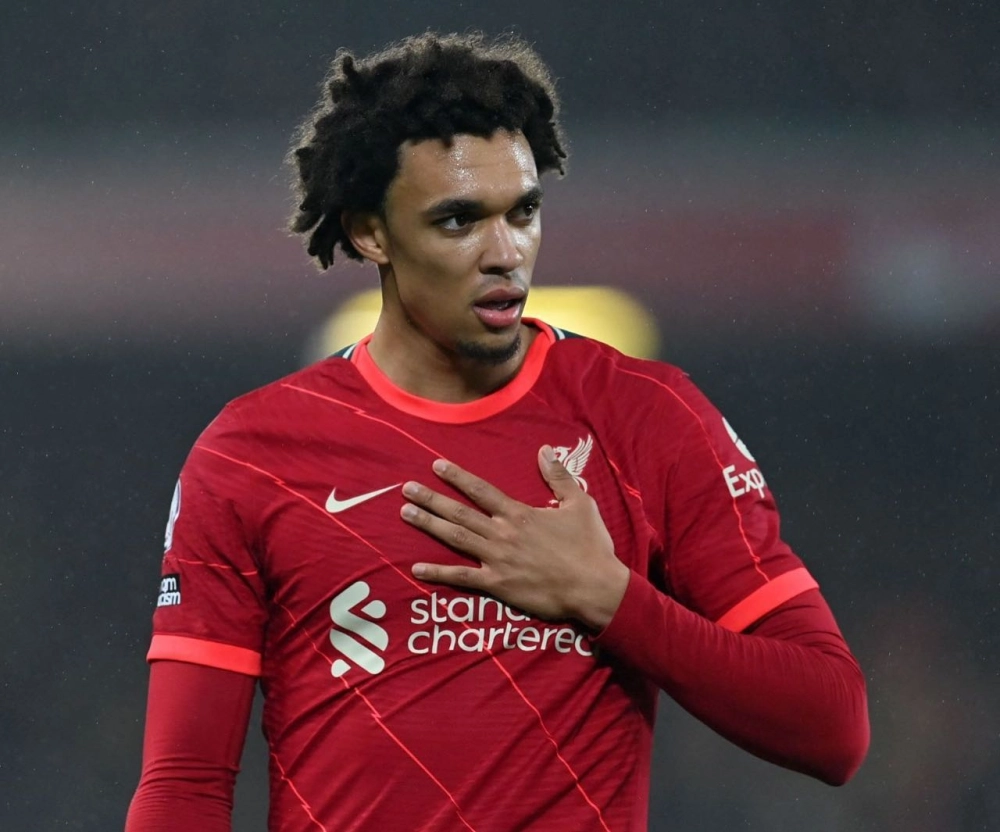 How old is Trent Alexander Arnold và độ tuổi 26 của ngôi sao Liverpool