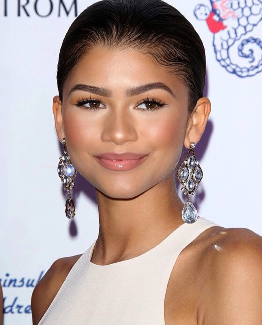Zendaya height 1m78, chiều cao của một siêu mẫu