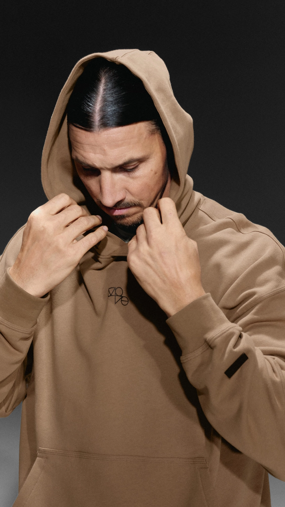 Zlatan Ibrahimović height và chiều cao 1m95 đầy ấn tượng