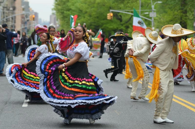 Tìm về lễ hội Cinco de Mayo huyền ảo