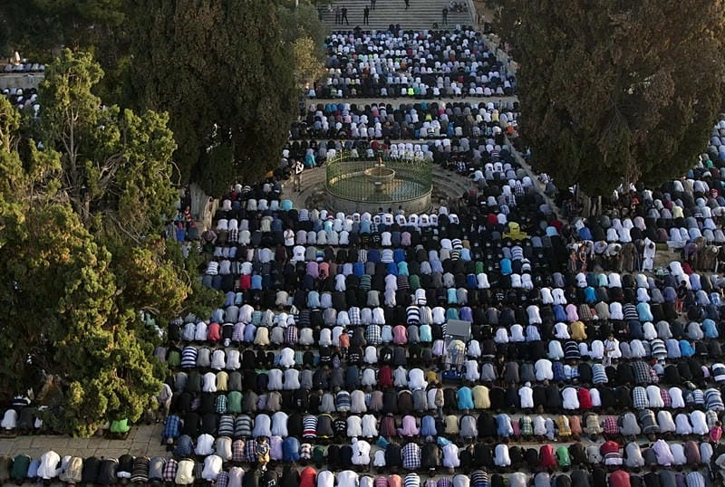 Cười sảng với lễ hội Eid al-Fitr độc đáo