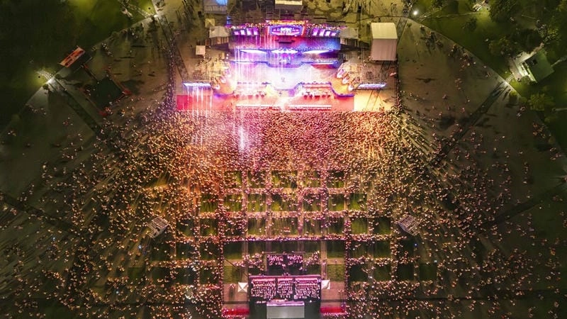 Tìm về lễ hội Exit huyền ảo