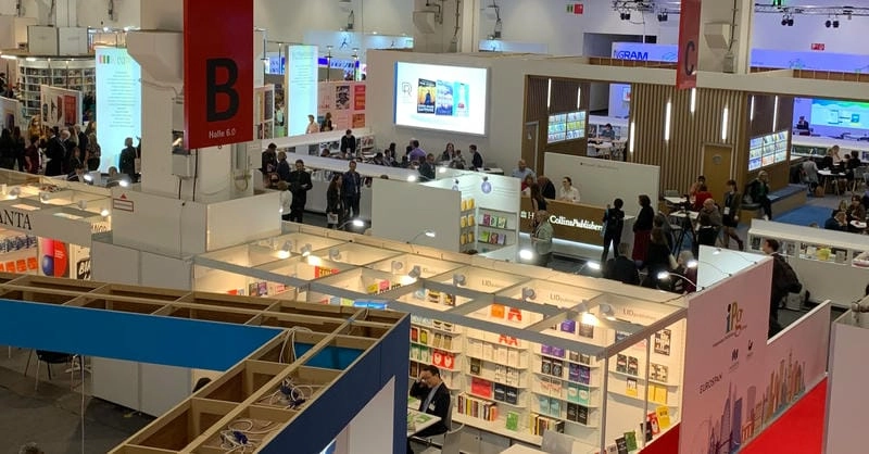 Tìm về lễ hội Frankfurt Book Fair huyền ảo