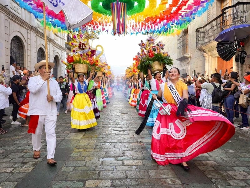 Tải ngay lễ hội Guelaguetza truyền thống