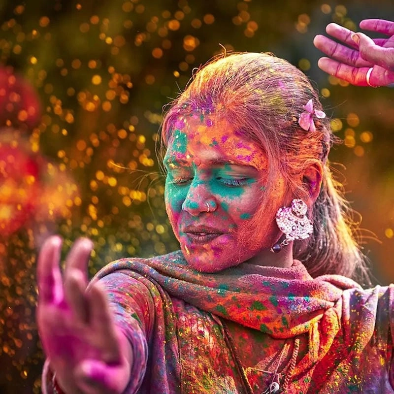 Cùng đắm mình trong lễ hội Holi Hai rực rỡ