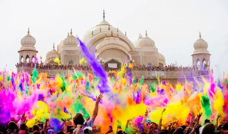 Khám phá các hoạt động tại lễ hội Lathmar Holi