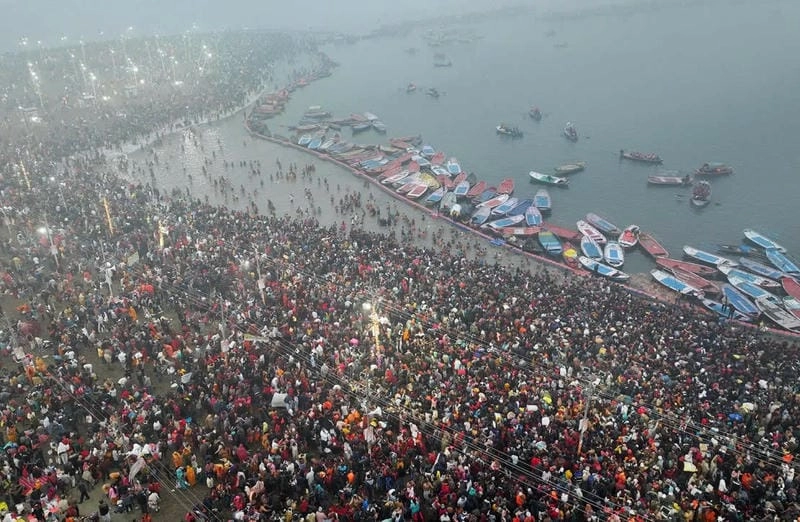 Cùng du ngoạn lễ hội Kumbh Mela huyền ảo
