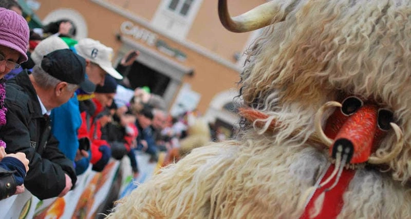 Gợi ý những bức lễ hội Kurentovanje cuốn hút