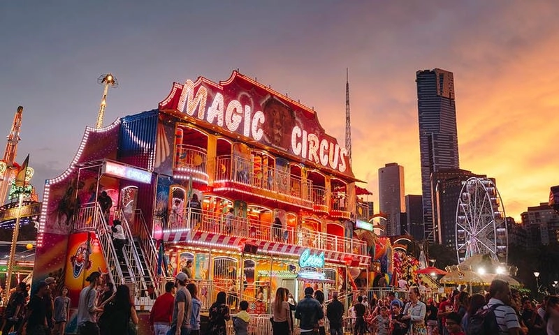 Cười sảng với lễ hội Moomba vui nhộn