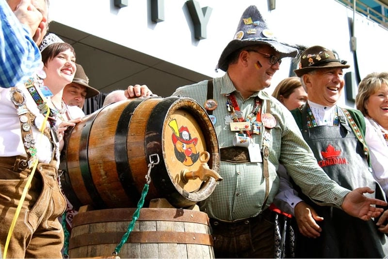 Thức dậy cùng lễ hội Oktoberfest Blumenau hấp dẫn
