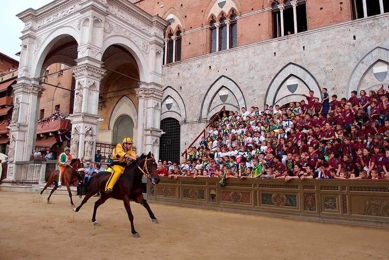Tìm hiểu đôi nét giới thiệu về lễ hội Palio di Siena