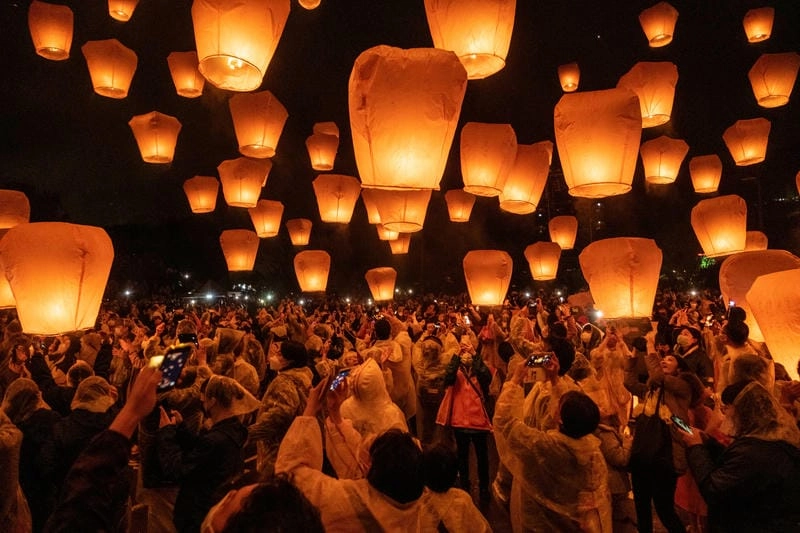 Tìm về lễ hội Pingxi Sky Lantern đầy màu sắc