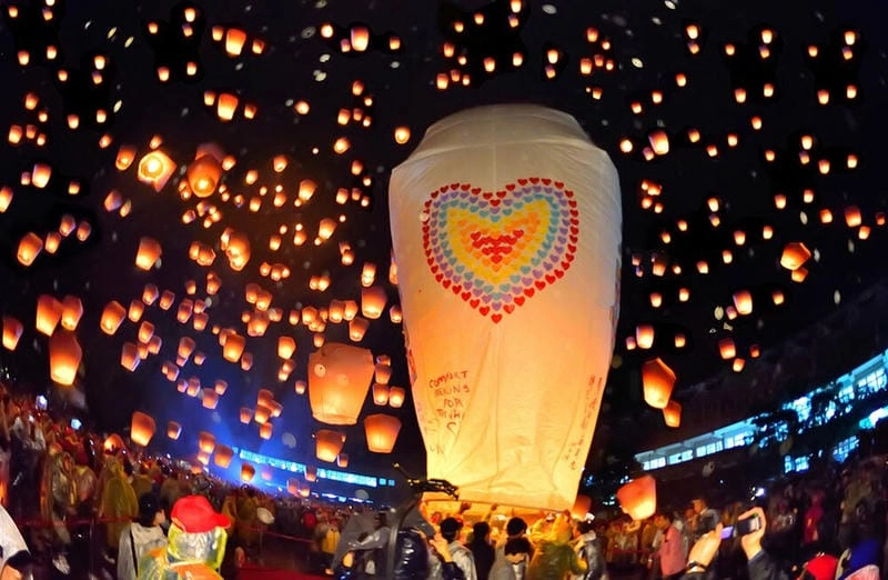Săn những bức ảnh lễ hội Pingxi Sky Lantern lung linh